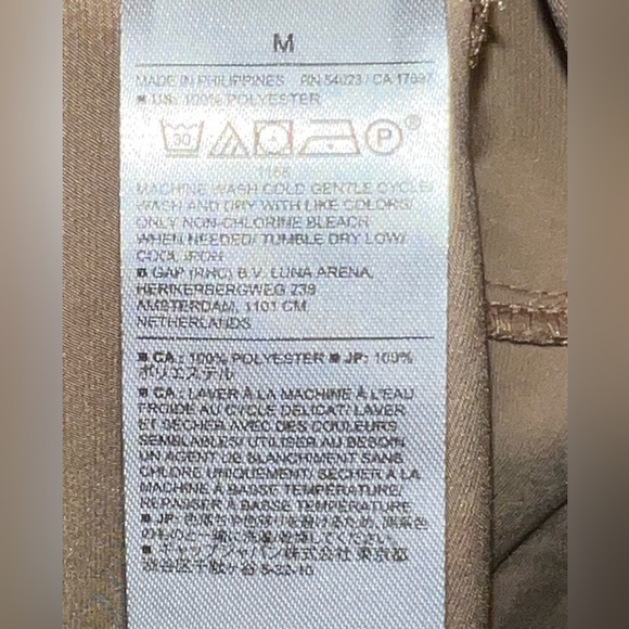 Banana Republic satin blouse - Picture 7 of 7